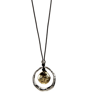 Large necklace