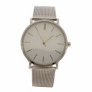 Fashionable watch with mesh strap, no battery check!