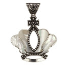 Mother of pearl pendant, crown
