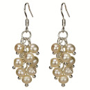 Earrings freshwater pearls, cream