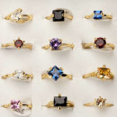 Fashion ring with stones