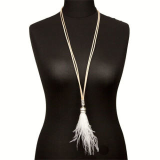 Long leather necklace with ostrich feathers, sand-white