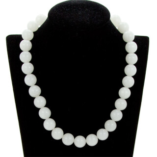 Necklace ball milky jade, 12mm