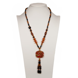 Long necklace glass