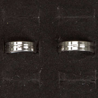Stainless steel ring with stone