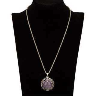 Necklace with pendant, purple