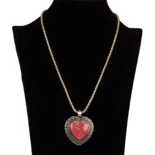 Necklace with pendant, heart, red