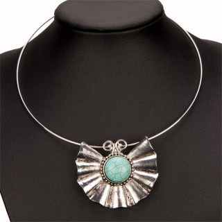 Necklace with pendant synth. turquoise