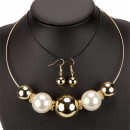 necklace with thick balls + earrings, cream gold