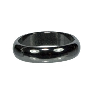 Hematite ring, 6mm, size 20 - only 1 unit left!