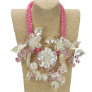 Necklace mother of pearl flower pink