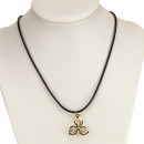 Necklace with pendant, gold