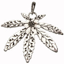 Anhänger Cannabis 56x66mm