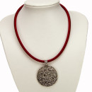Fabric ribbon necklace red with pendant circle