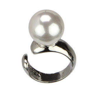 Mother-of-pearl ring